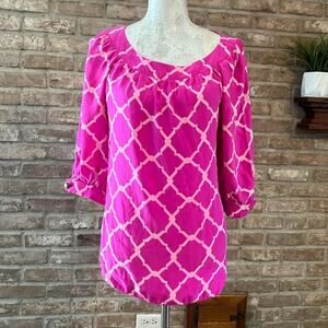 Gorgeous Alice & Trixie Magenta top! Sz M